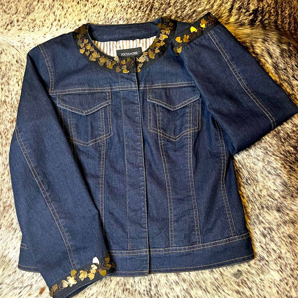 Focus 2000 jean jacket size 2